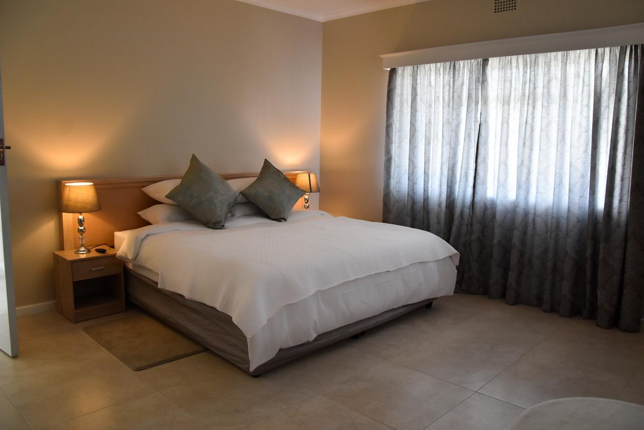 34Onlincoln Guesthouse Bellville Bagian luar foto