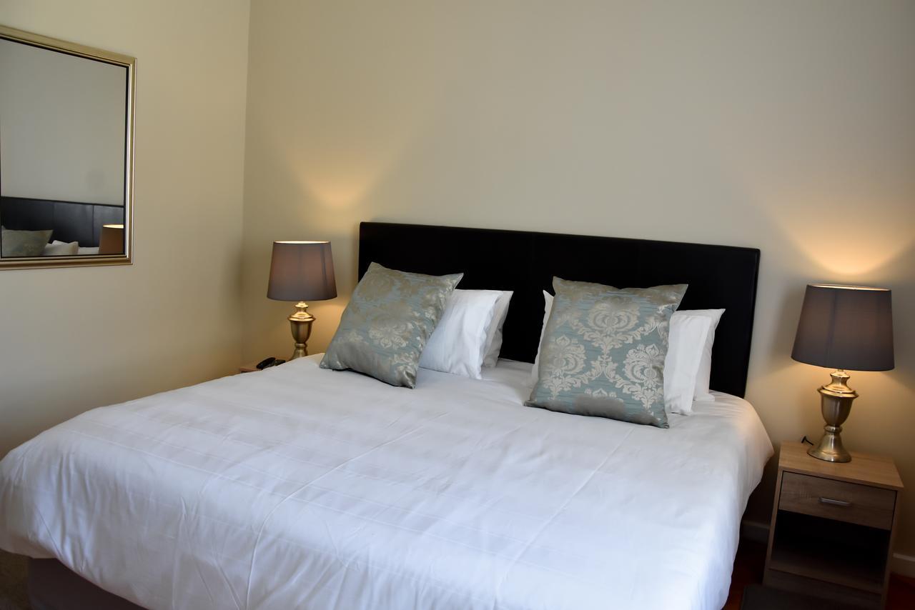 34Onlincoln Guesthouse Bellville Bagian luar foto