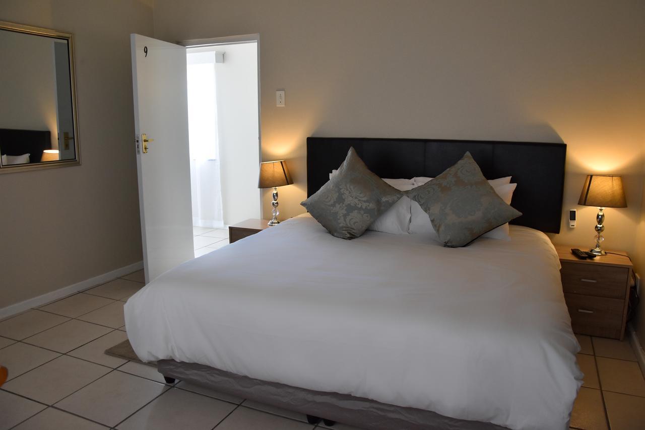 34Onlincoln Guesthouse Bellville Bagian luar foto